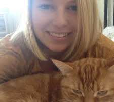 The actress is a cat lover and also has one named Mittens.